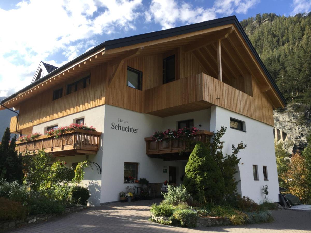 Haus Schuchter Hotel Pfunds Exterior photo